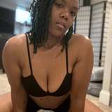 freemoni_que from onlyfans