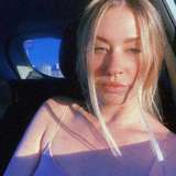 littlemisslitfree from onlyfans