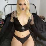 sweetbloodbunnyfree from onlyfans