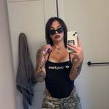 leftsharkcait from onlyfans