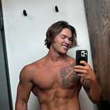 surfermacck from onlyfans